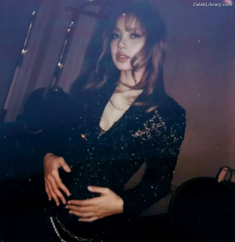 Lisa  BLΛƆKPIИK (Blackpink) photo 19 of 6190
