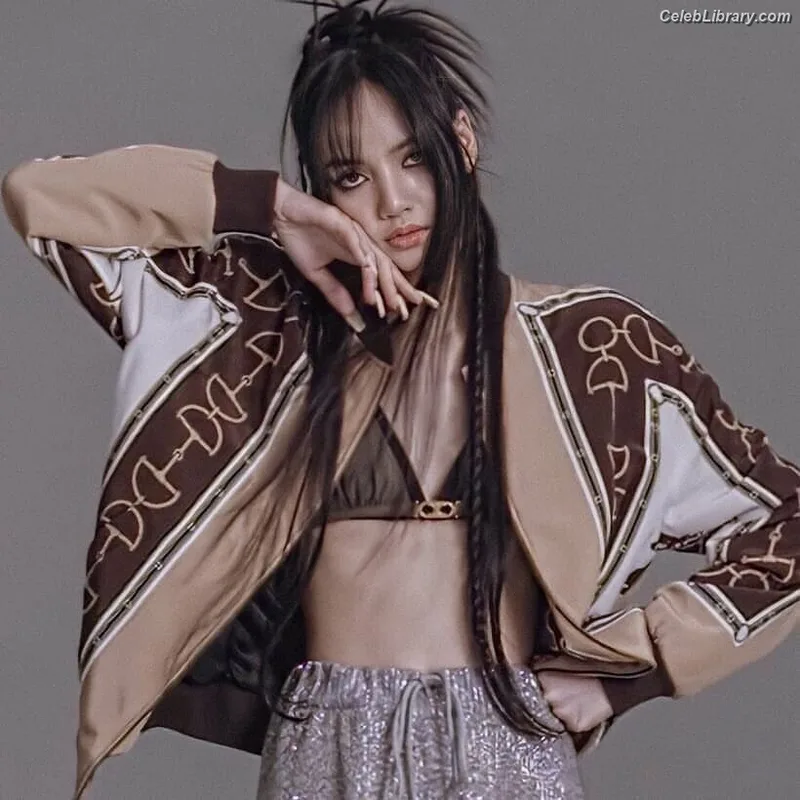 Lisa  BLΛƆKPIИK (Blackpink) photo 23 of 6190