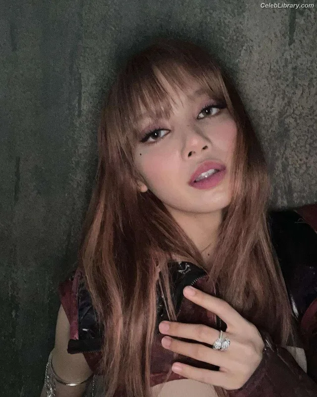 Lisa  BLΛƆKPIИK (Blackpink) photo 18 of 6190