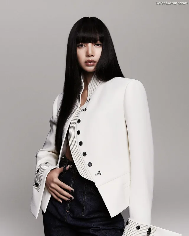 Lisa  BLΛƆKPIИK (Blackpink) photo 3 of 6190