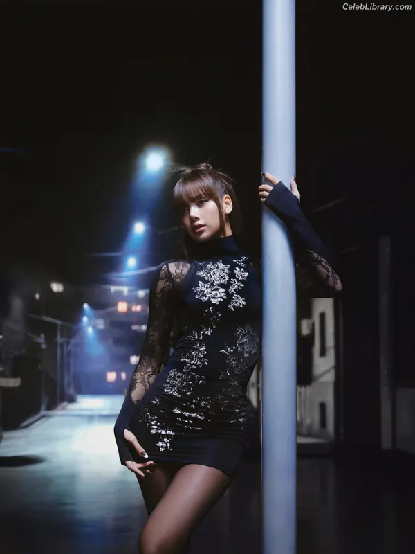 Lisa  BLΛƆKPIИK (Blackpink) photo 12 of 6190
