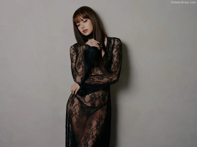 Lisa  BLΛƆKPIИK (Blackpink) photo 23 of 6190