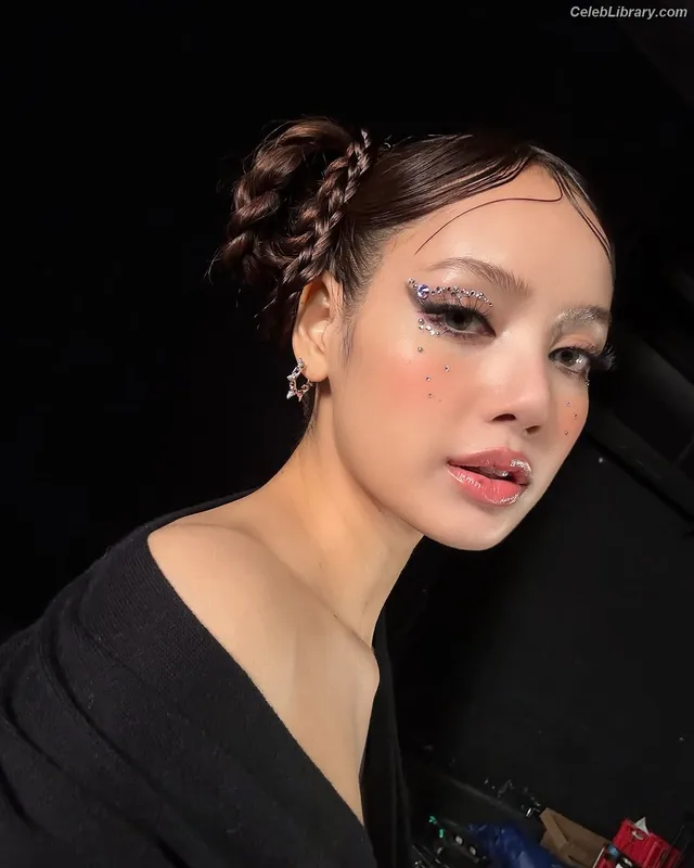 Lisa  BLΛƆKPIИK (Blackpink) photo 11 of 6190