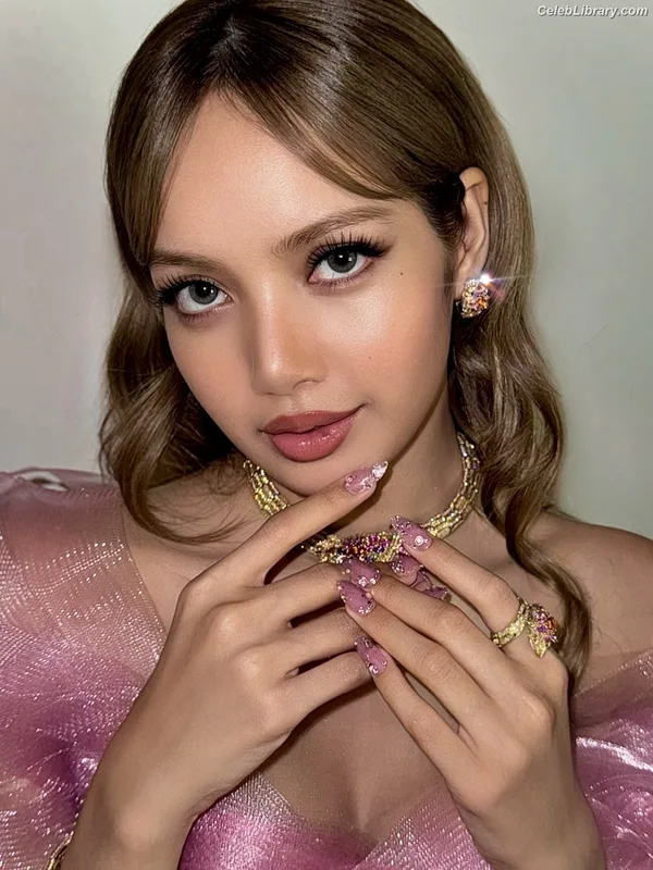 Lisa  BLΛƆKPIИK (Blackpink) photo 22 of 6190