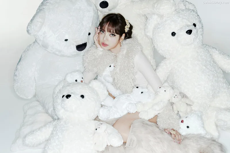 Lisa  BLΛƆKPIИK (Blackpink) photo 4 of 6190