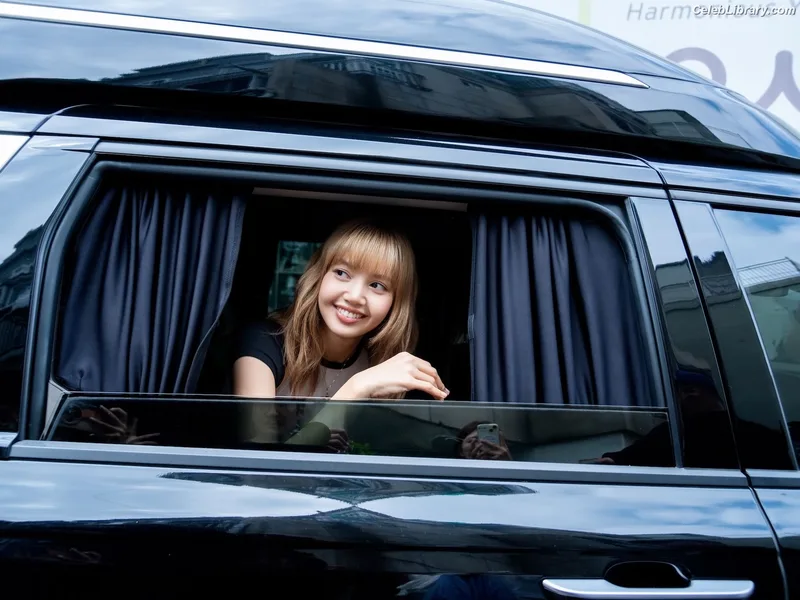 Lisa  BLΛƆKPIИK (Blackpink) photo 17 of 6190