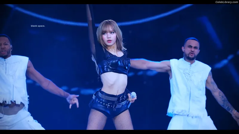 Lisa  BLΛƆKPIИK (Blackpink) photo 5 of 6190