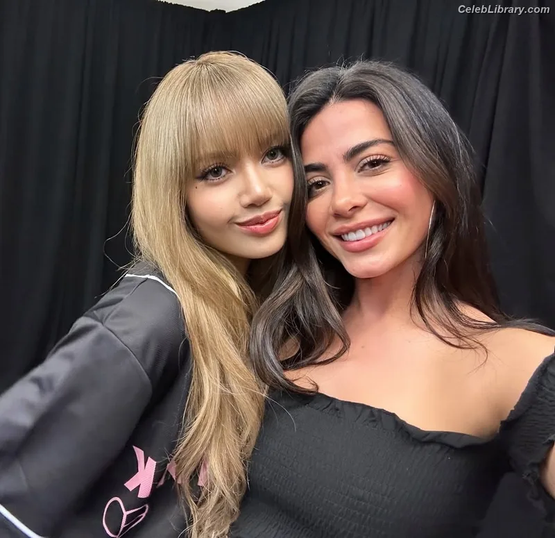 Lisa  BLΛƆKPIИK (Blackpink) photo 20 of 6190