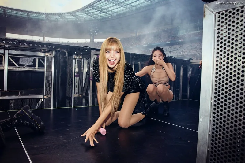 Lisa  BLΛƆKPIИK (Blackpink) photo 8 of 6190