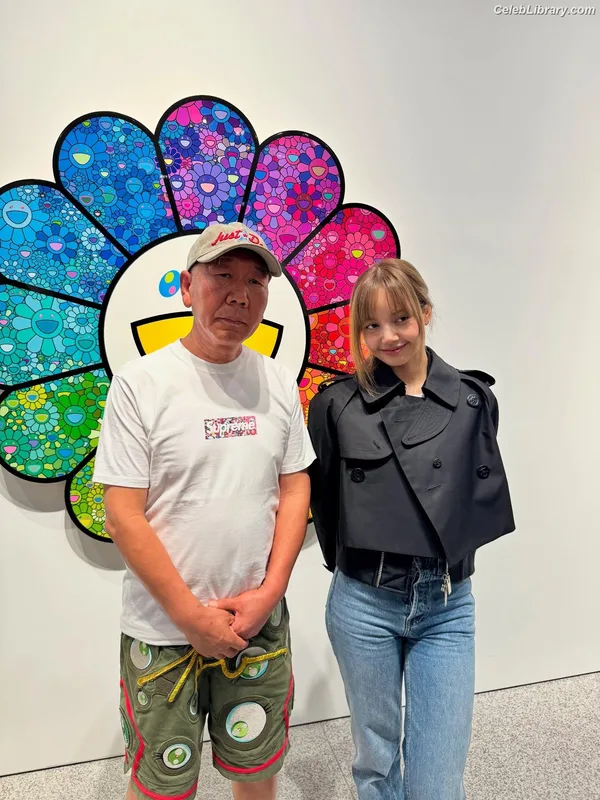 Lisa  BLΛƆKPIИK (Blackpink) photo 2 of 6190