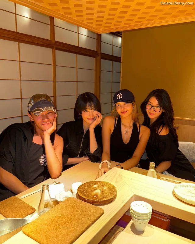 Lisa  BLΛƆKPIИK (Blackpink) photo 7 of 6190