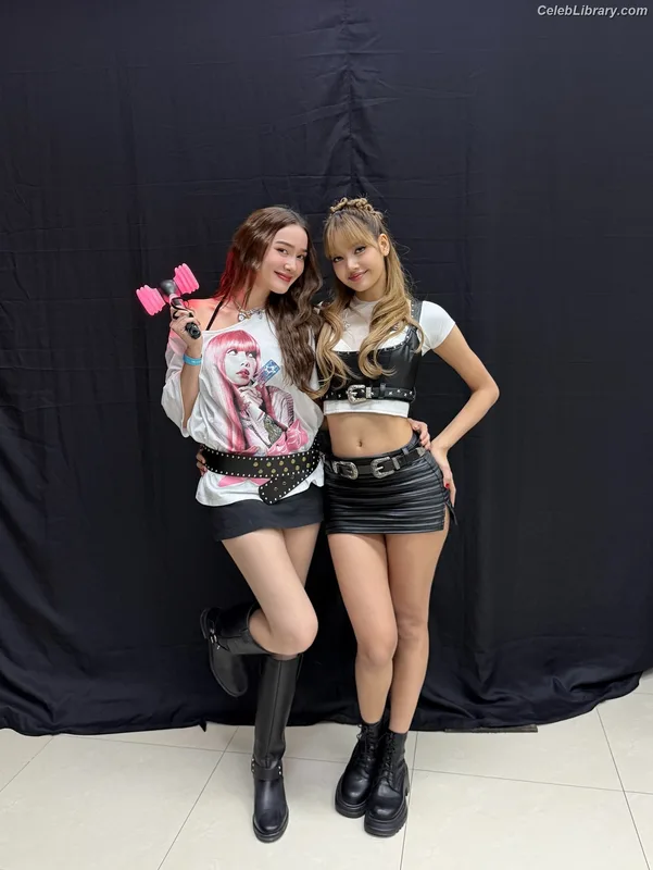 Lisa  BLΛƆKPIИK (Blackpink) photo 10 of 6190