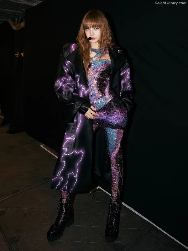 Lisa  BLΛƆKPIИK (Blackpink) photo 12 of 6190