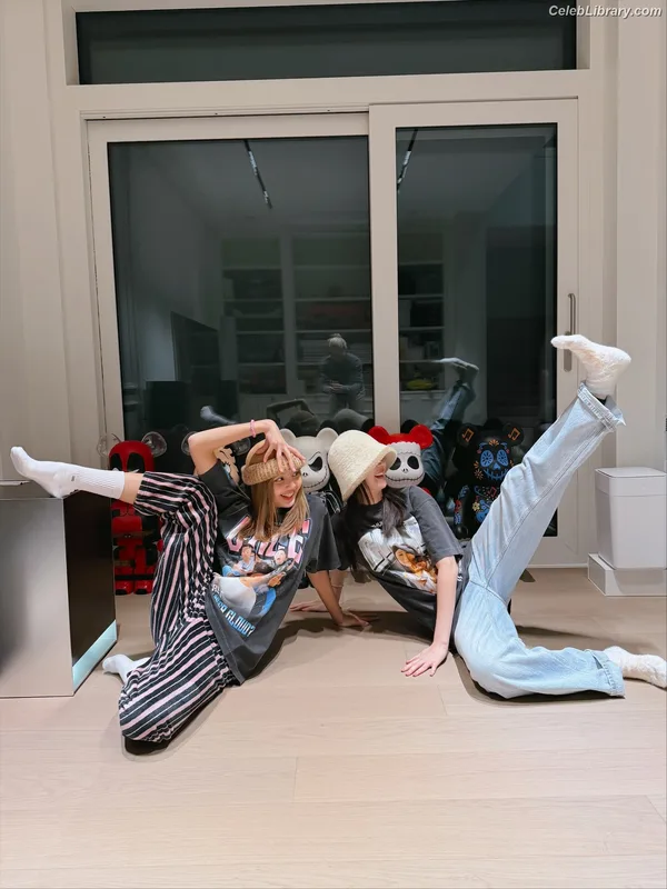 Lisa  BLΛƆKPIИK (Blackpink) photo 15 of 6190