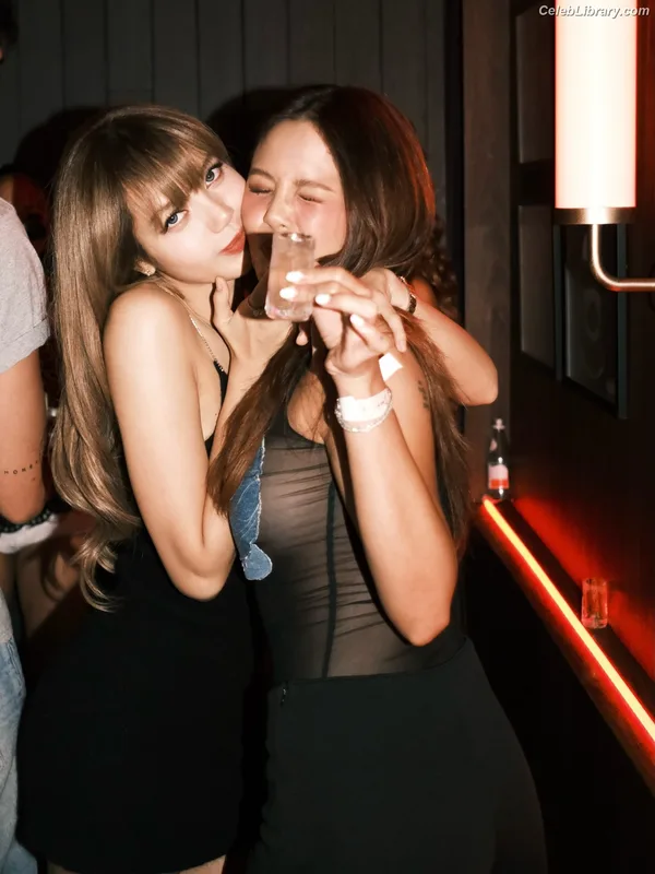 Lisa  BLΛƆKPIИK (Blackpink) photo 23 of 6190
