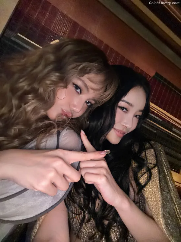 Lisa  BLΛƆKPIИK (Blackpink) photo 9 of 6190