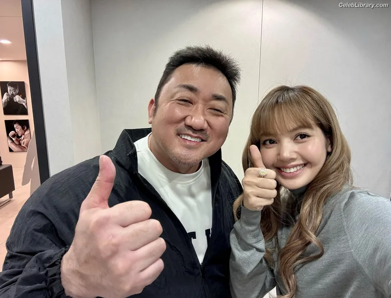 Lisa  BLΛƆKPIИK (Blackpink) photo 11 of 6190