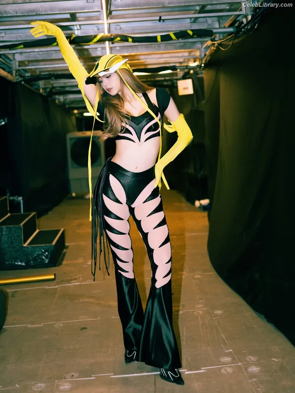 Lisa  BLΛƆKPIИK (Blackpink) photo 5 of 6190