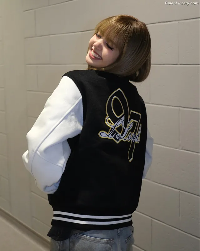 Lisa  BLΛƆKPIИK (Blackpink) photo 14 of 6190