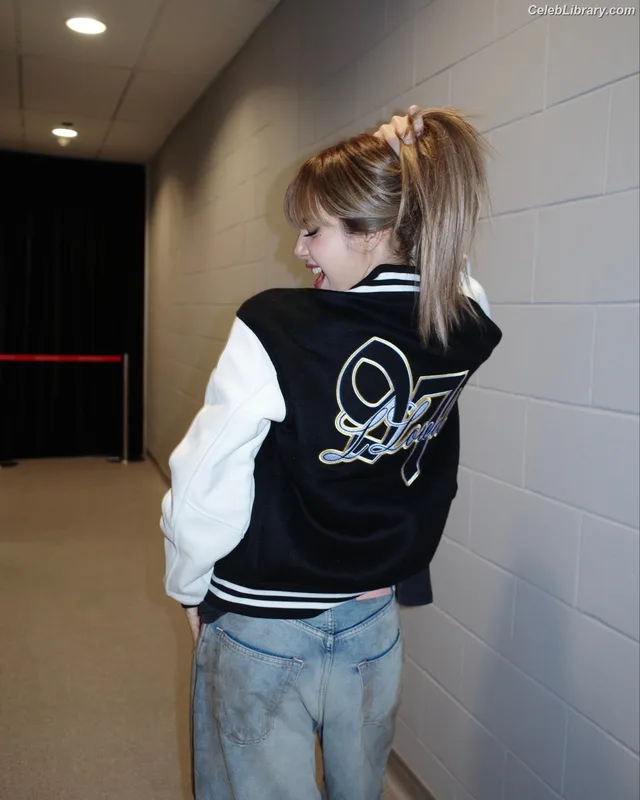Lisa  BLΛƆKPIИK (Blackpink) photo 15 of 6190