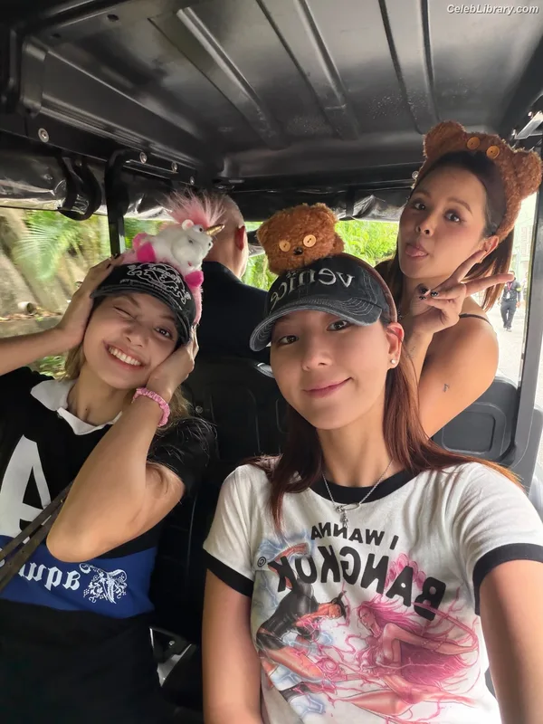 Lisa  BLΛƆKPIИK (Blackpink) photo 24 of 6190