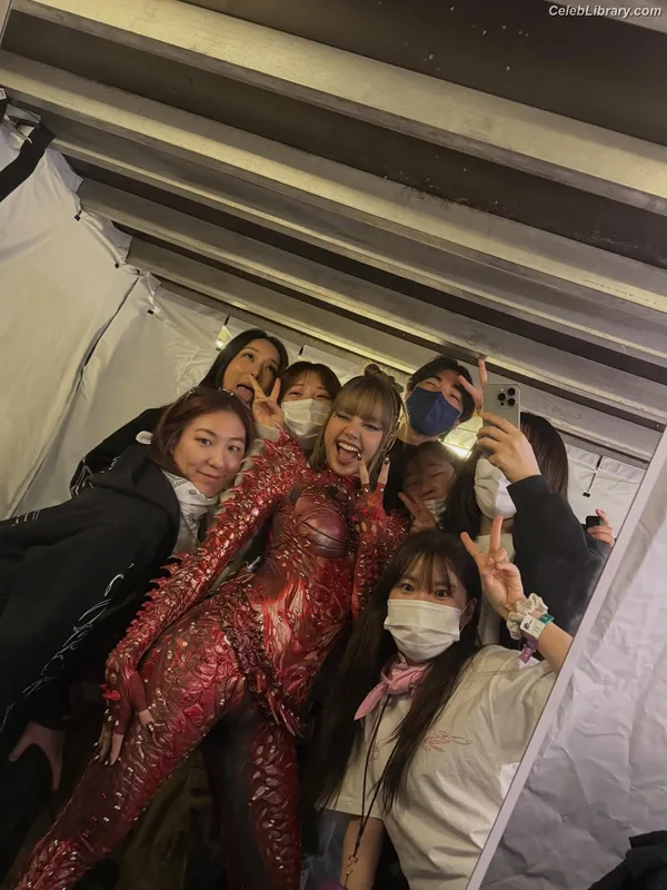 Lisa  BLΛƆKPIИK (Blackpink) photo 3 of 6190