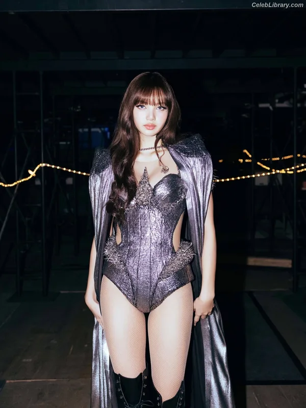 Lisa  BLΛƆKPIИK (Blackpink) photo 3 of 6190