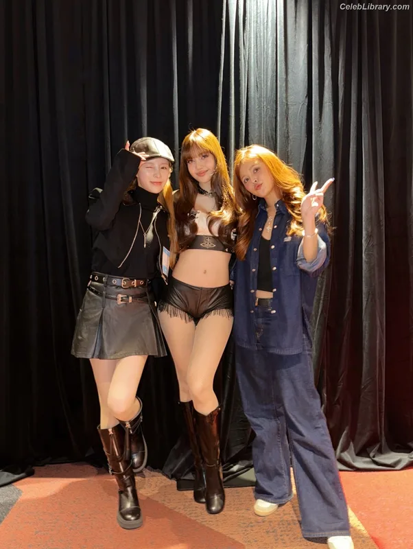 Lisa  BLΛƆKPIИK (Blackpink) photo 10 of 6190