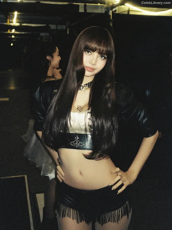 Lisa  BLΛƆKPIИK (Blackpink) photo 5 of 6190