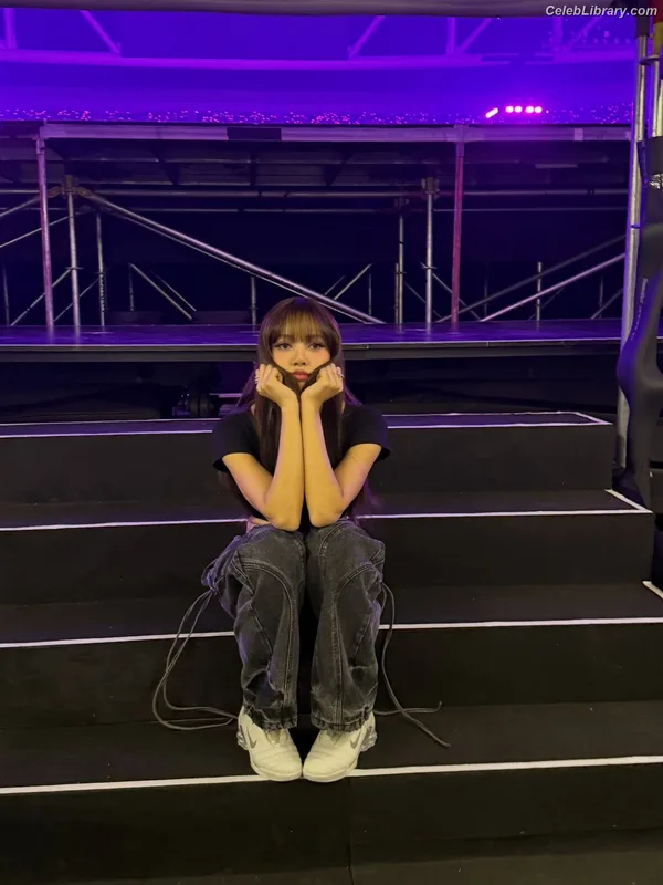 Lisa  BLΛƆKPIИK (Blackpink) photo 13 of 6190