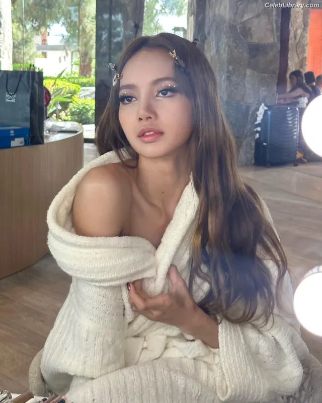 Lisa  BLΛƆKPIИK (Blackpink) photo 13 of 6190