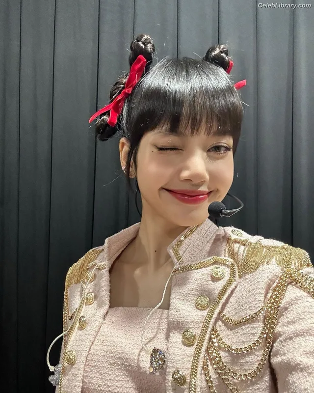 Lisa  BLΛƆKPIИK (Blackpink) photo 6 of 6190