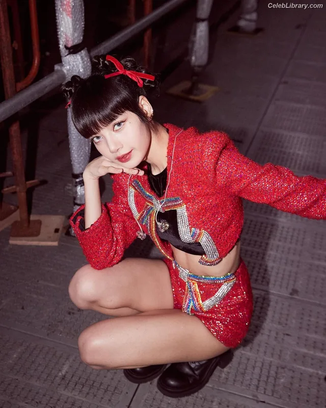 Lisa  BLΛƆKPIИK (Blackpink) photo 9 of 6190