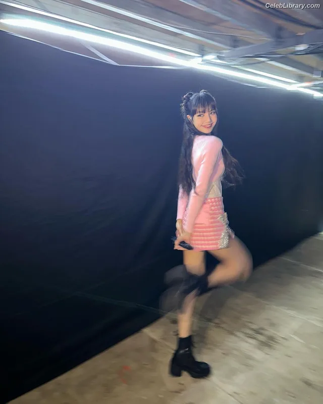 Lisa  BLΛƆKPIИK (Blackpink) photo 14 of 6190