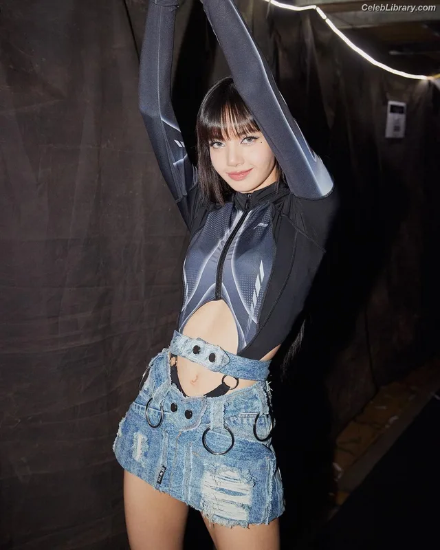 Lisa  BLΛƆKPIИK (Blackpink) photo 16 of 6190