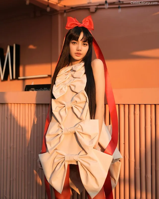 Lisa  BLΛƆKPIИK (Blackpink) photo 22 of 6190