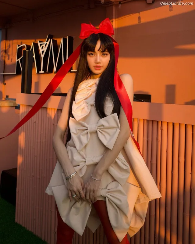 Lisa  BLΛƆKPIИK (Blackpink) photo 24 of 6190