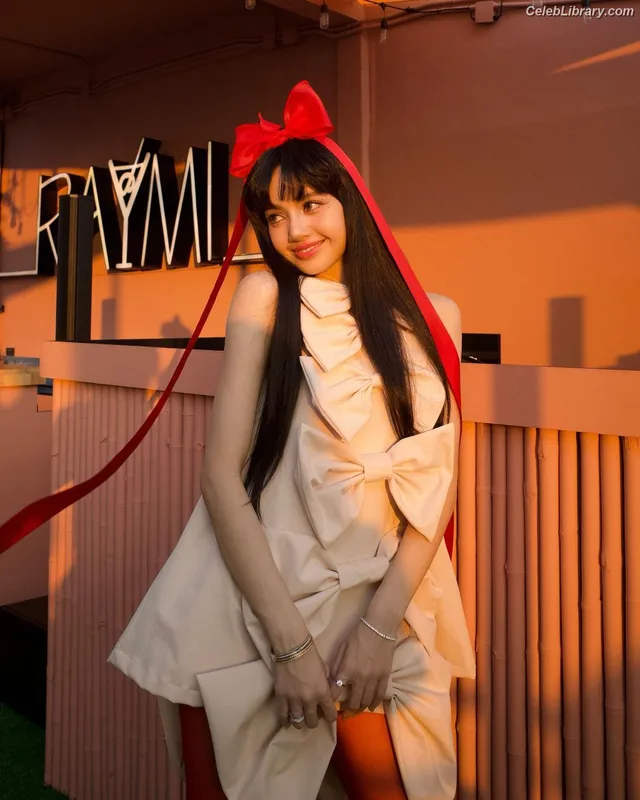 Lisa  BLΛƆKPIИK (Blackpink) photo 3 of 6190