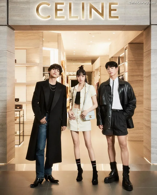 Lisa  BLΛƆKPIИK (Blackpink) photo 12 of 6190