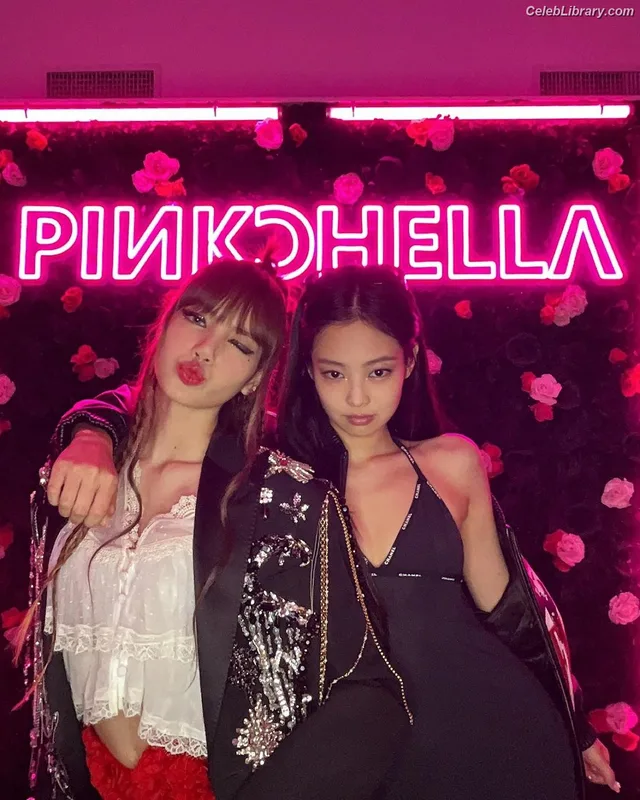 Lisa  BLΛƆKPIИK (Blackpink) photo 4 of 6190