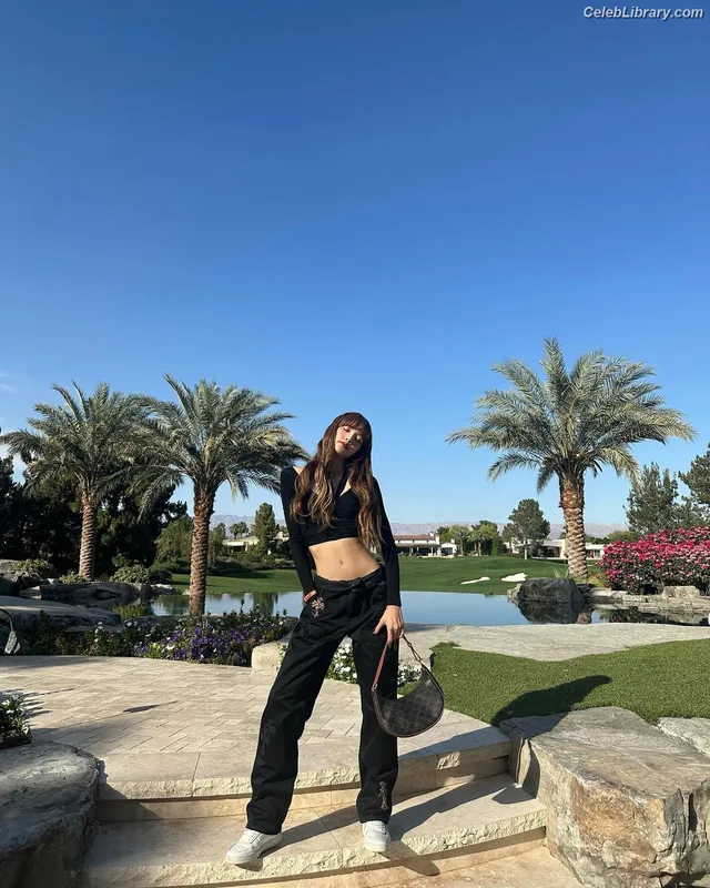 Lisa  BLΛƆKPIИK (Blackpink) photo 16 of 6190