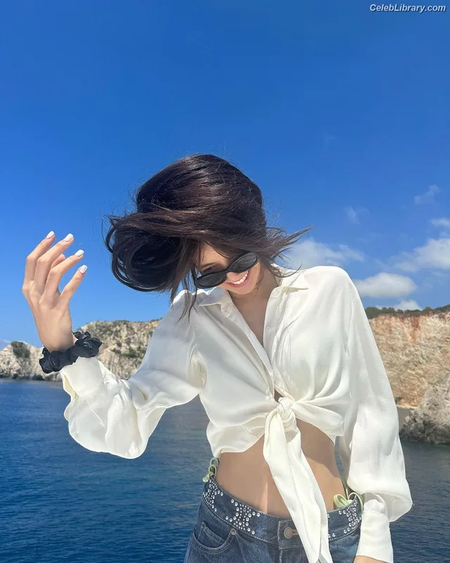Lisa  BLΛƆKPIИK (Blackpink) photo 20 of 6190
