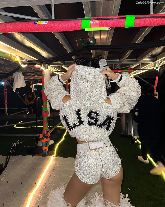 Lisa  BLΛƆKPIИK (Blackpink) photo 23 of 6190