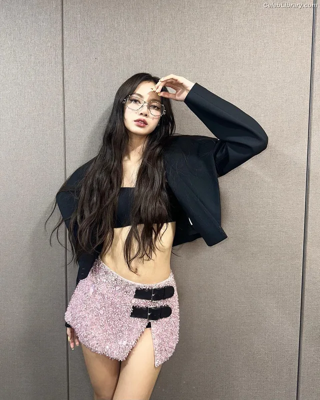 Lisa  BLΛƆKPIИK (Blackpink) photo 18 of 6190