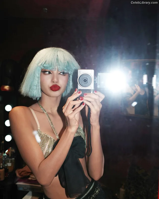 Lisa BLΛƆKPIИK (Blackpink) photo 11 of 6190