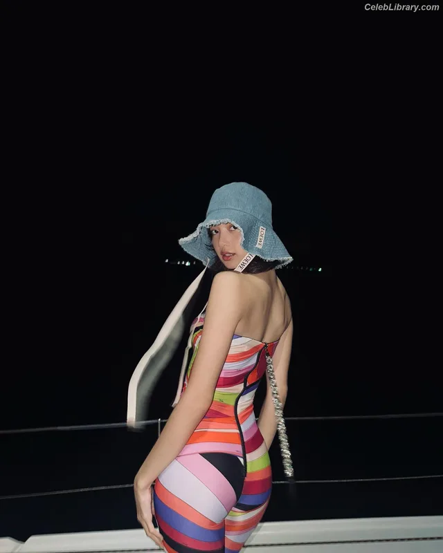 Lisa BLΛƆKPIИK (Blackpink) photo 14 of 6190
