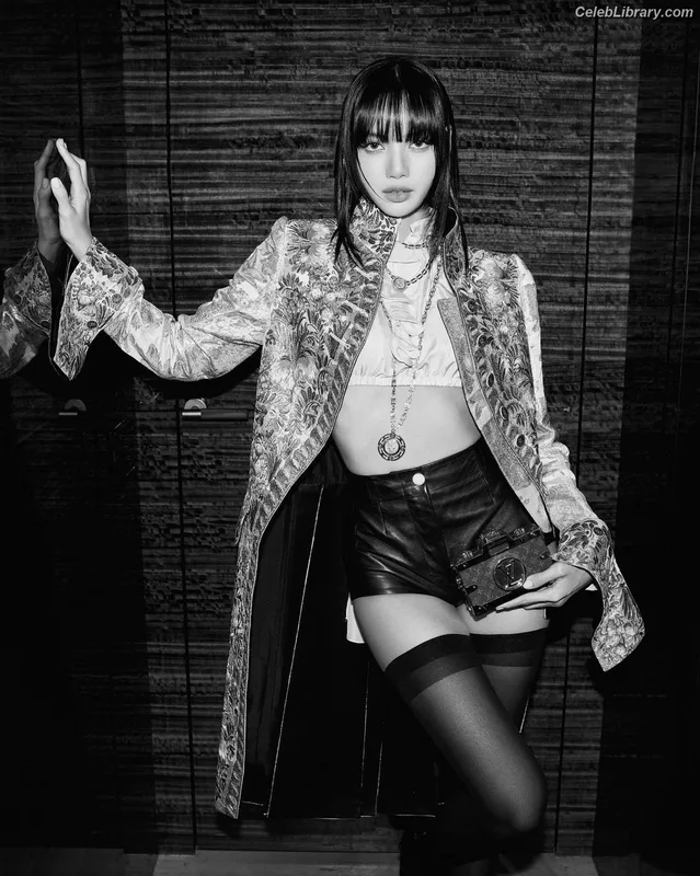 Lisa BLΛƆKPIИK (Blackpink) photo 21 of 6190