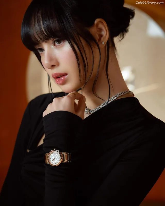 Lisa BLΛƆKPIИK (Blackpink) photo 18 of 6190