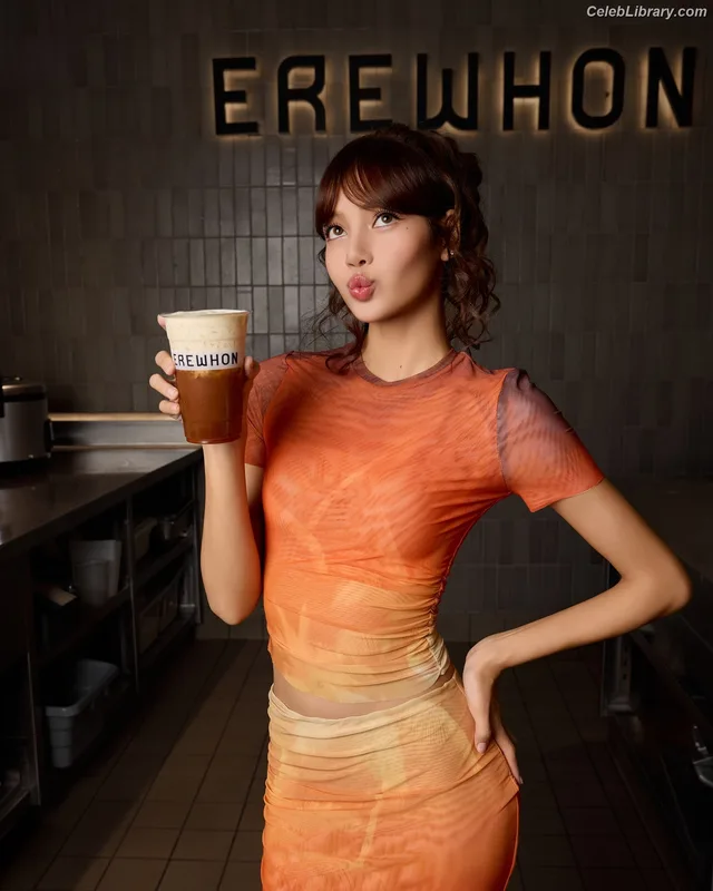 Lisa  BLΛƆKPIИK (Blackpink) photo 18 of 6190