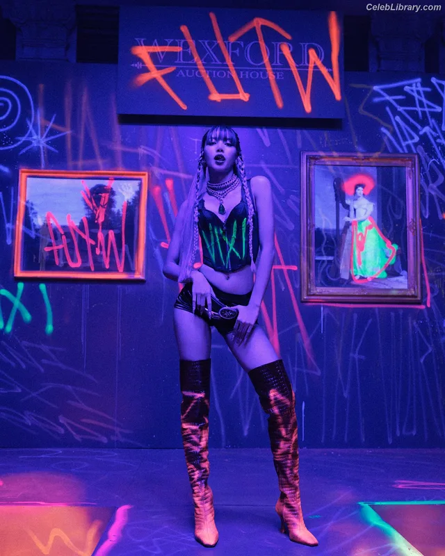 Lisa  BLΛƆKPIИK (Blackpink) photo 12 of 6190